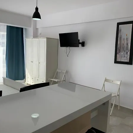 Large And Bright Studio Near The Sea * Eforie Nord